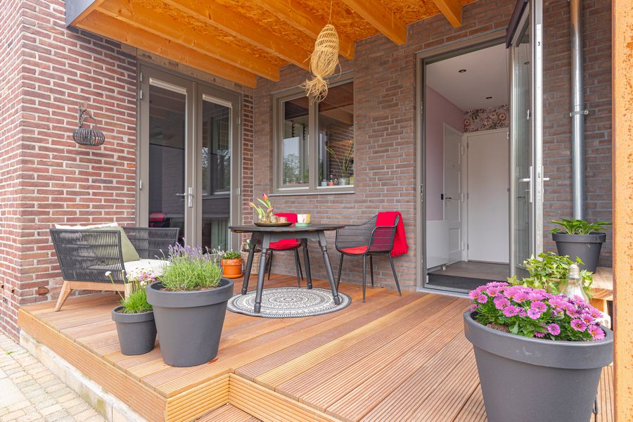 Heerlijk buiten zitten bij Bed & Breakfast de Groene Poort